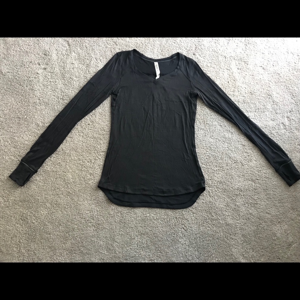 lululemon long sleeve work out shirt
